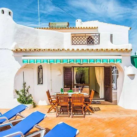 Amizade Villa