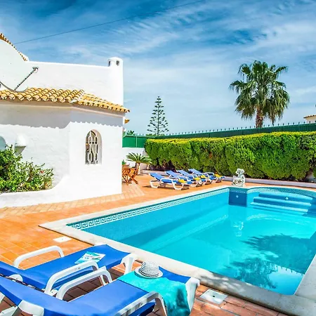 Amizade Villa