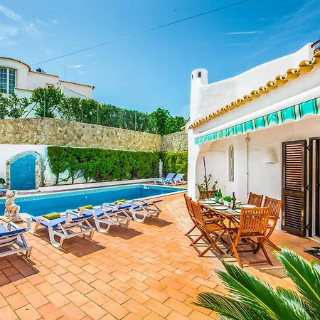 Amizade Villa